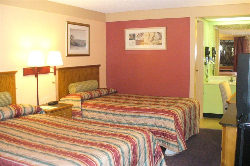 Scottish Inns Harrisburg-Hershey South New Cumberland Exterior photo